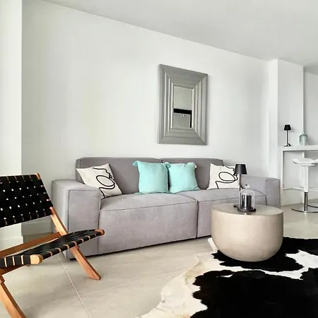 Pure South Luxury Apartment Manilva