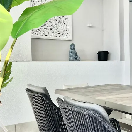 Pure South Luxury Apartment